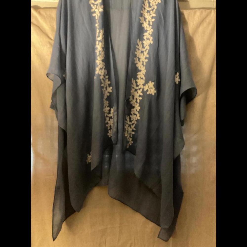 Boutique Blue Kimono with White Floral Embroidery One Size - Picture 3 of 8